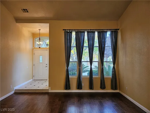 $3,300 | 2124 Hillsgate Street, Las Vegas, NV 89134