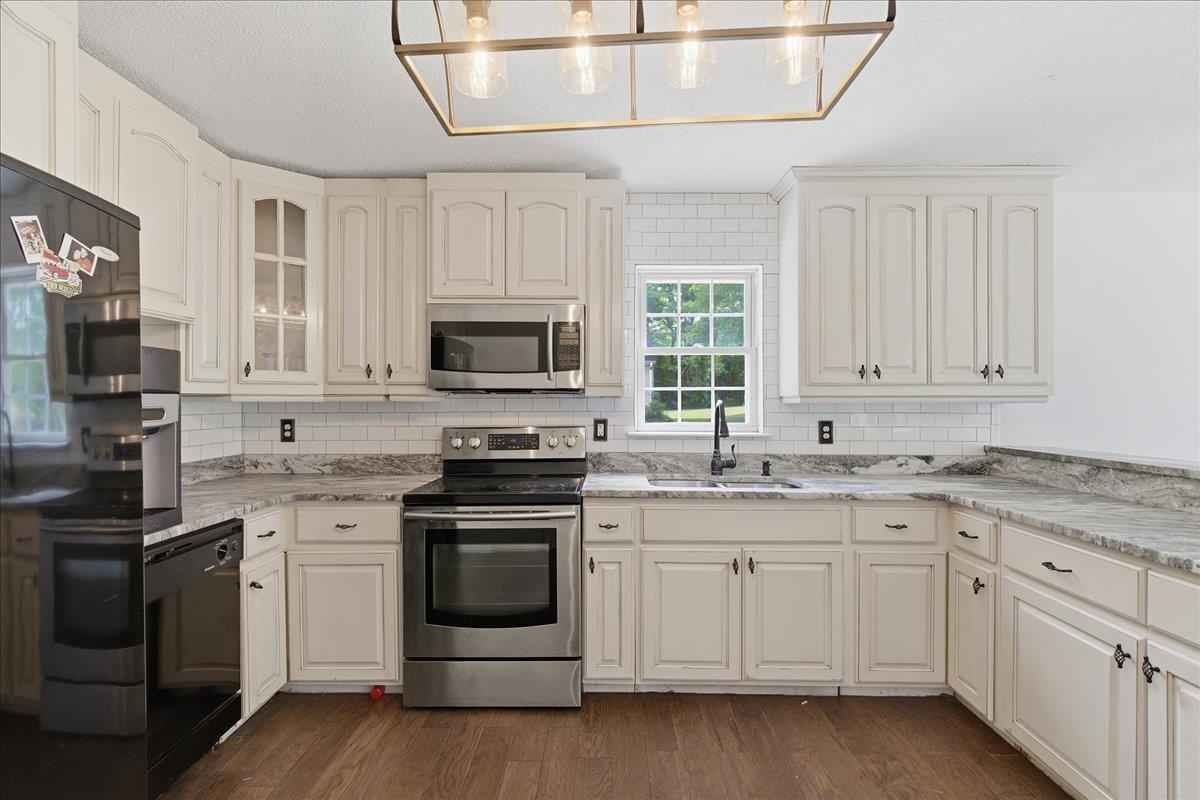 610 Walnut Way Anderson, SC 29626 - Photo 9 of 31