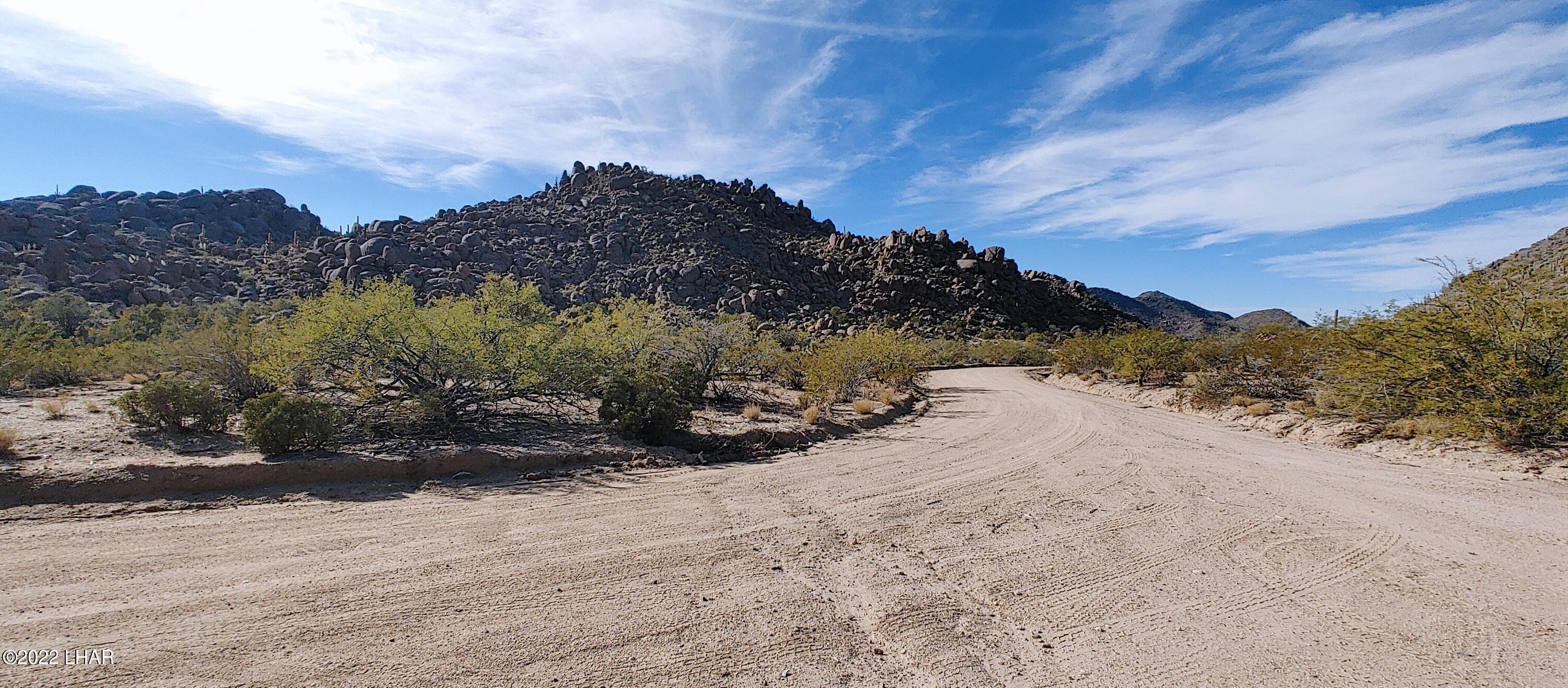 3611 South La Cienega Ranch Road Yucca, AZ 86438 - Photo 41 of 75 1127221350a 1