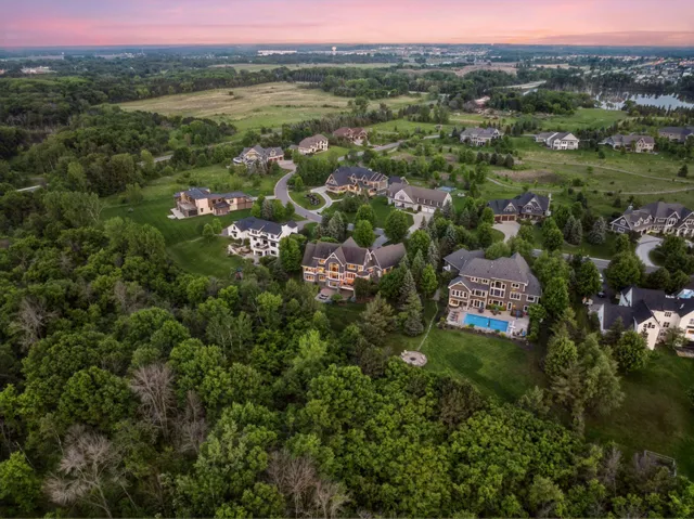 $1,695,000 | 9726 Whistling Valley Road, Lake Elmo, MN 55042