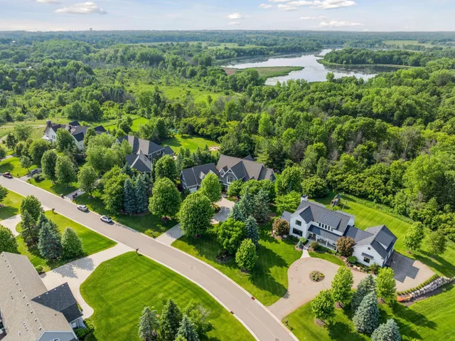 $1,695,000 | 9726 Whistling Valley Road, Lake Elmo, MN 55042