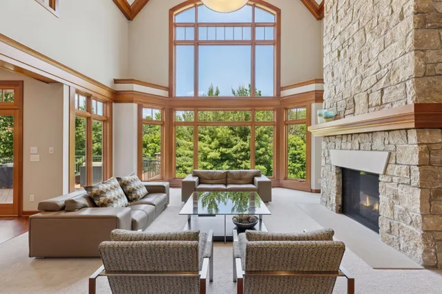 $1,695,000 | 9726 Whistling Valley Road, Lake Elmo, MN 55042