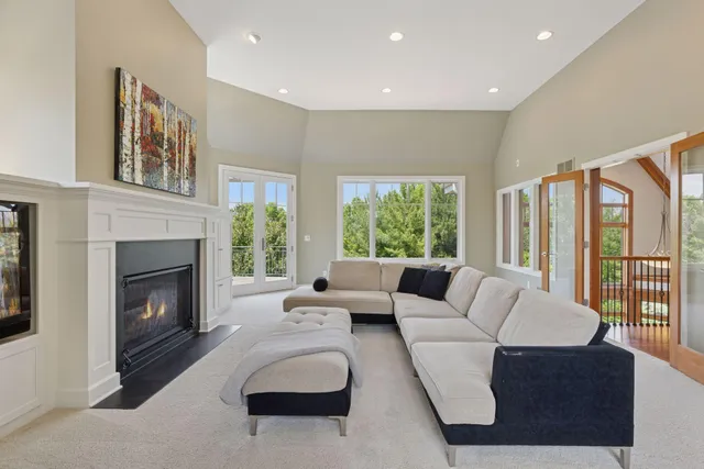 $1,695,000 | 9726 Whistling Valley Road, Lake Elmo, MN 55042