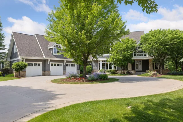 $1,695,000 | 9726 Whistling Valley Road, Lake Elmo, MN 55042