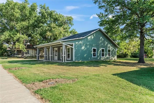$265,000 | 708 North Main Street, Urich, MO 64788