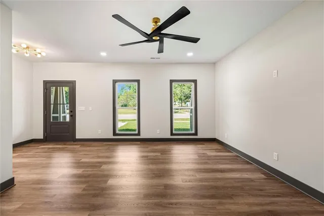 $274,900 | 708 North Main Street, Urich, MO 64788