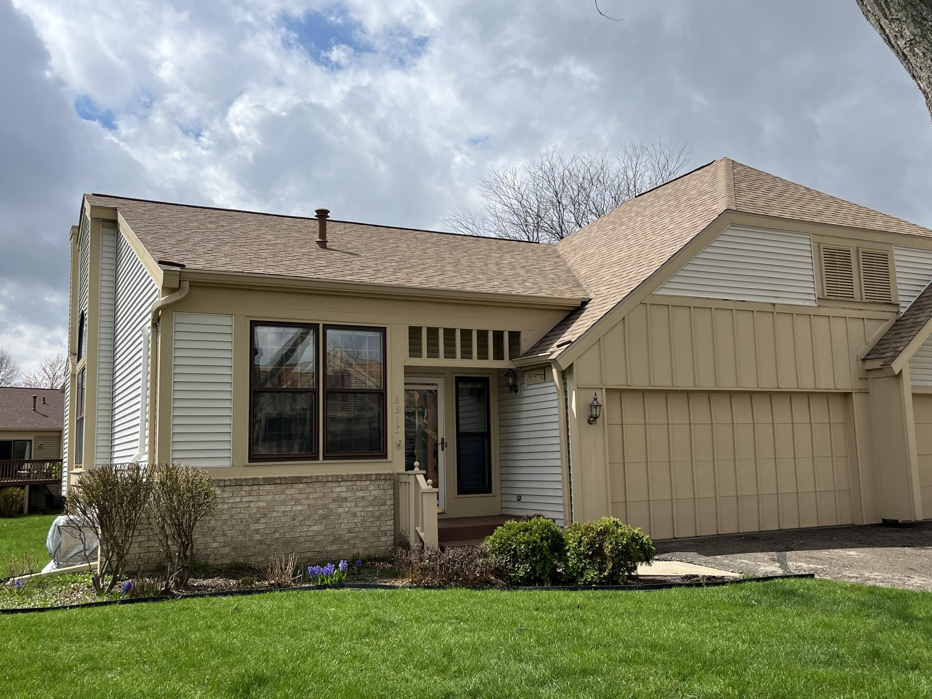 6515 Brook Trail Lansing, MI 48917 - Photo 1 of 24 IMG_2555