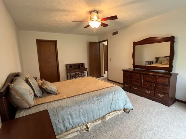 $299,900 | 6515 Brook Trail, Lansing, MI 48917