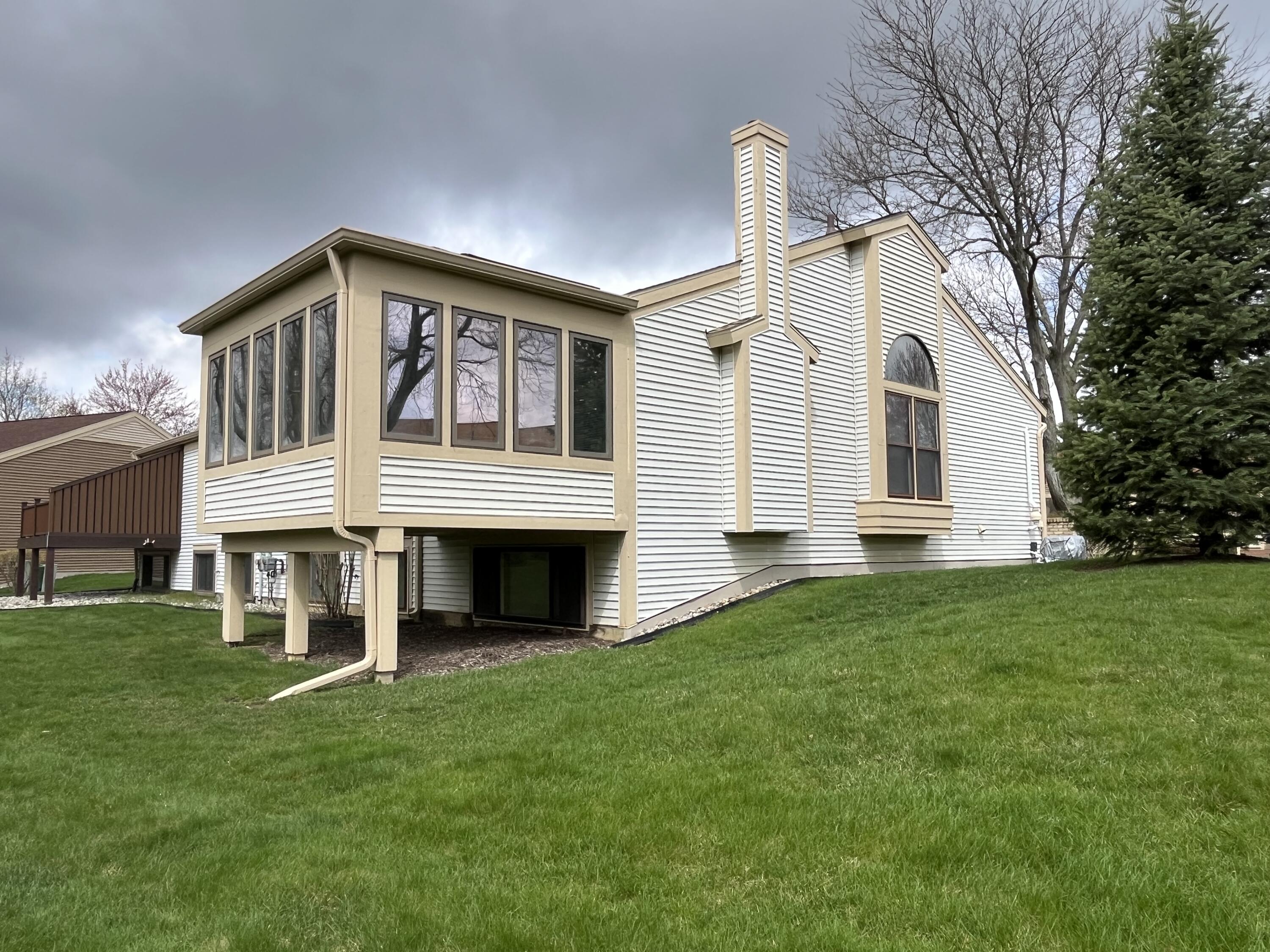 6515 Brook Trail Lansing, MI 48917 - Photo 23 of 24 IMG_2562