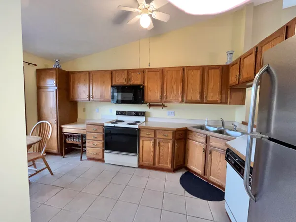 $299,900 | 6515 Brook Trail, Lansing, MI 48917