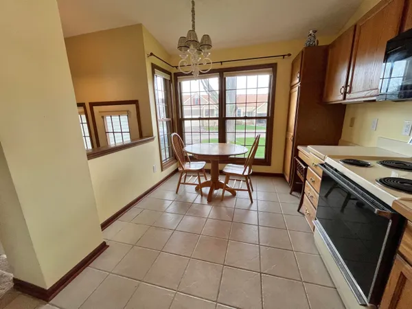 $299,900 | 6515 Brook Trail, Lansing, MI 48917