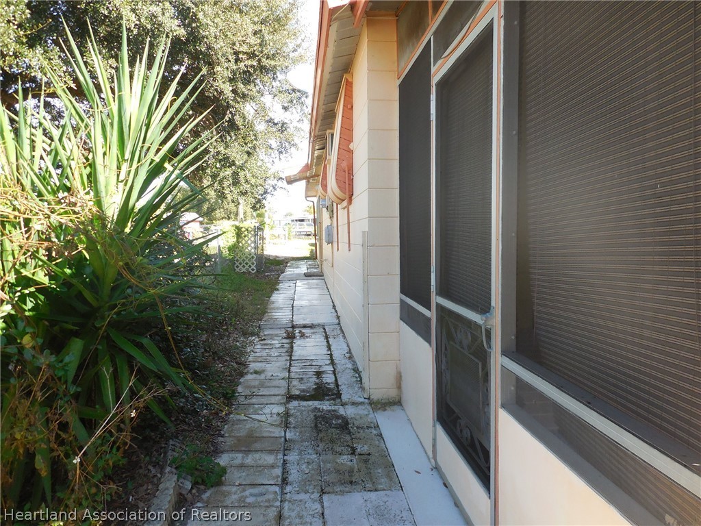 1950 Shore Road Avon Park, FL 33825 - Photo 8 of 35 Gallery Image 8