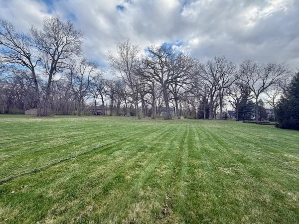 $69,900 | 35 Oak Creek Drive, Yorkville, IL 60560
