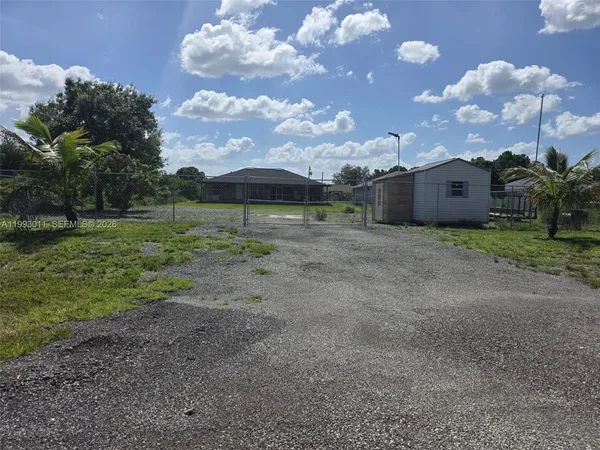 $2,100 | 1816 Tomaso Avenue, Lehigh Acres, FL 33972