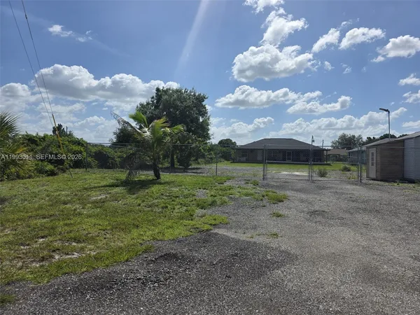 $2,100 | 1816 Tomaso Avenue, Lehigh Acres, FL 33972