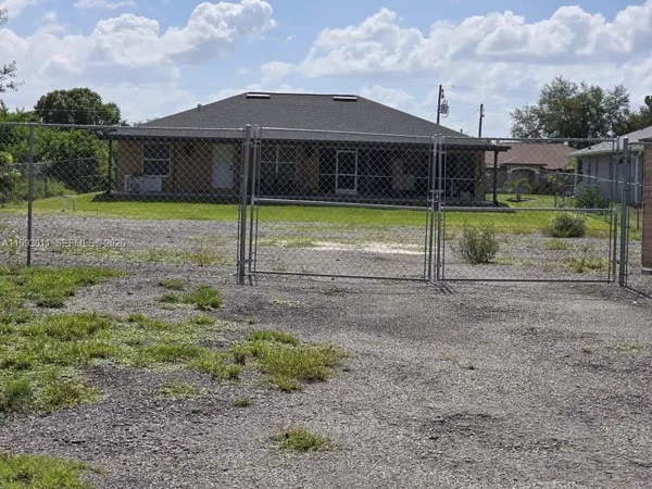 $2,100 | 1816 Tomaso Avenue, Lehigh Acres, FL 33972