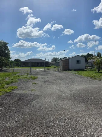 $2,100 | 1816 Tomaso Avenue, Lehigh Acres, FL 33972