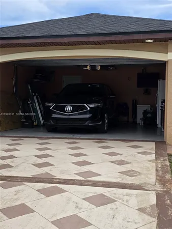 $2,100 | 1816 Tomaso Avenue, Lehigh Acres, FL 33972