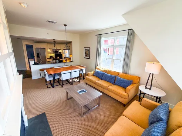 $225,000 | 102 Forest Drive, Unit 407 (LOCKOUT 405) INTERVAL IV, Warren, VT 05674