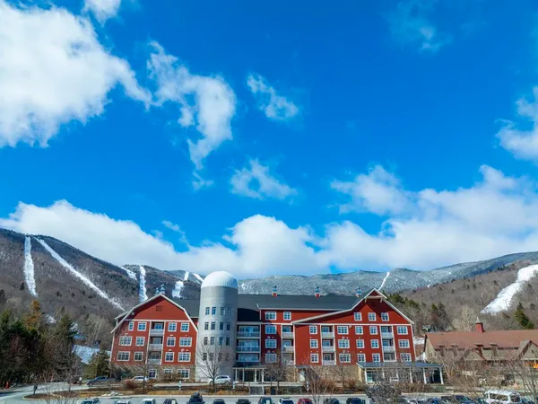 $225,000 | 102 Forest Drive, Unit 407 (LOCKOUT 405) INTERVAL IV, Warren, VT 05674