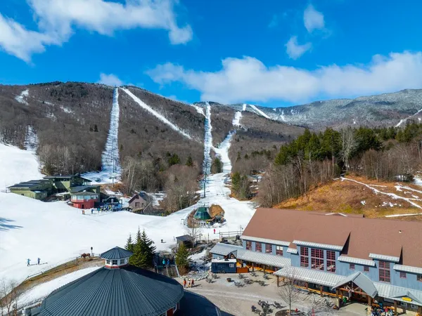 $225,000 | 102 Forest Drive, Unit 407 (LOCKOUT 405) INTERVAL IV, Warren, VT 05674