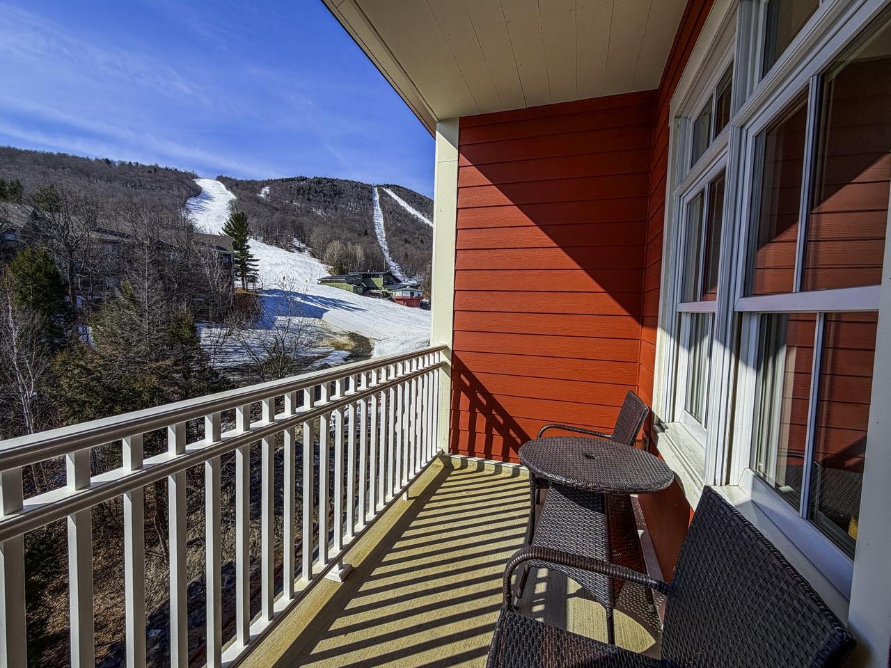 102 Forest Drive, Unit 407 (LOCKOUT 405) INTERVAL IV Warren, VT 05674 - Photo 7 of 60
