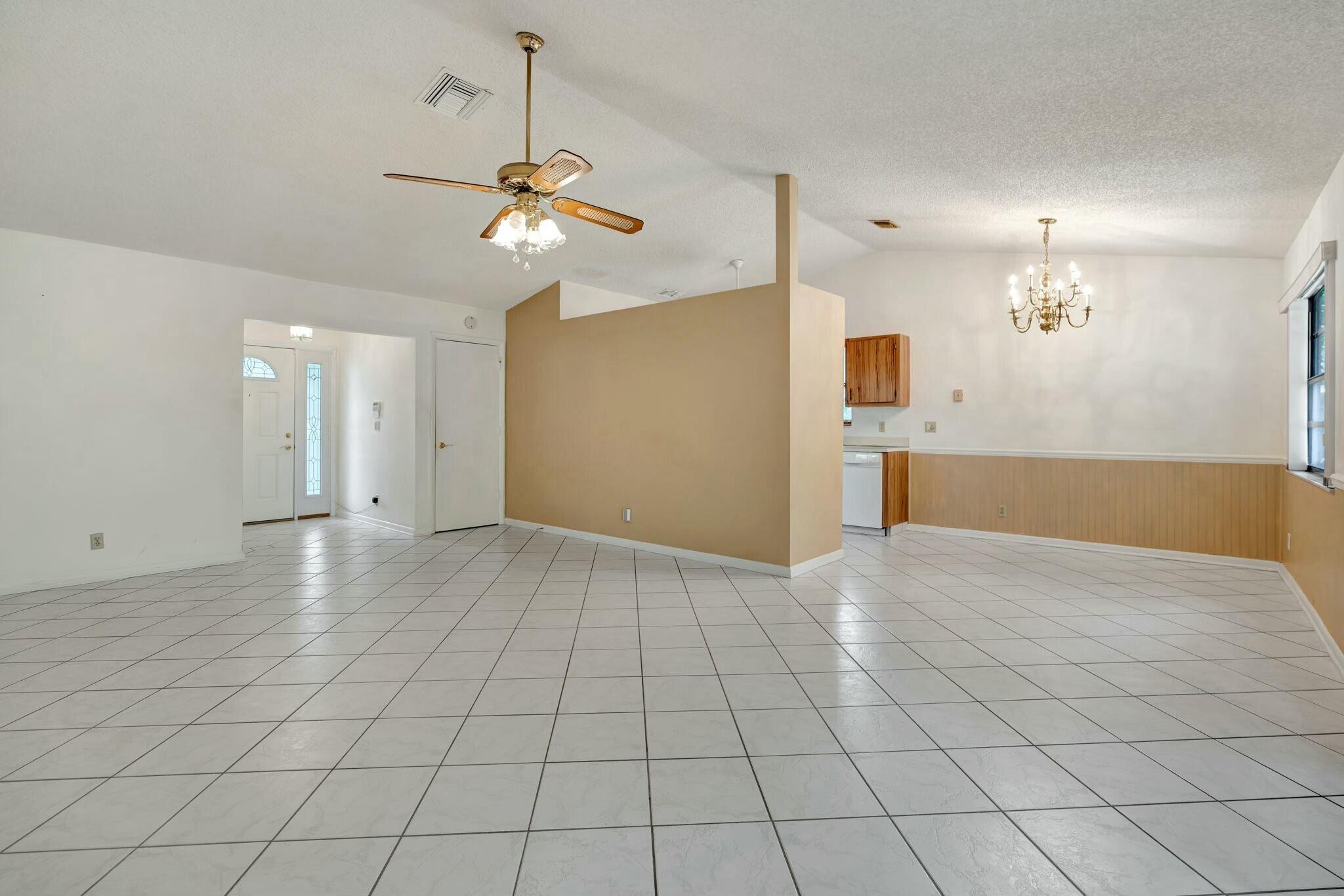 126 Greentree Circle Jupiter, FL 33458 - Photo 6 of 24 Living/Dining