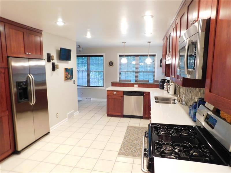108 Woodridge Road Butler, PA 16001 - Photo 6 of 22