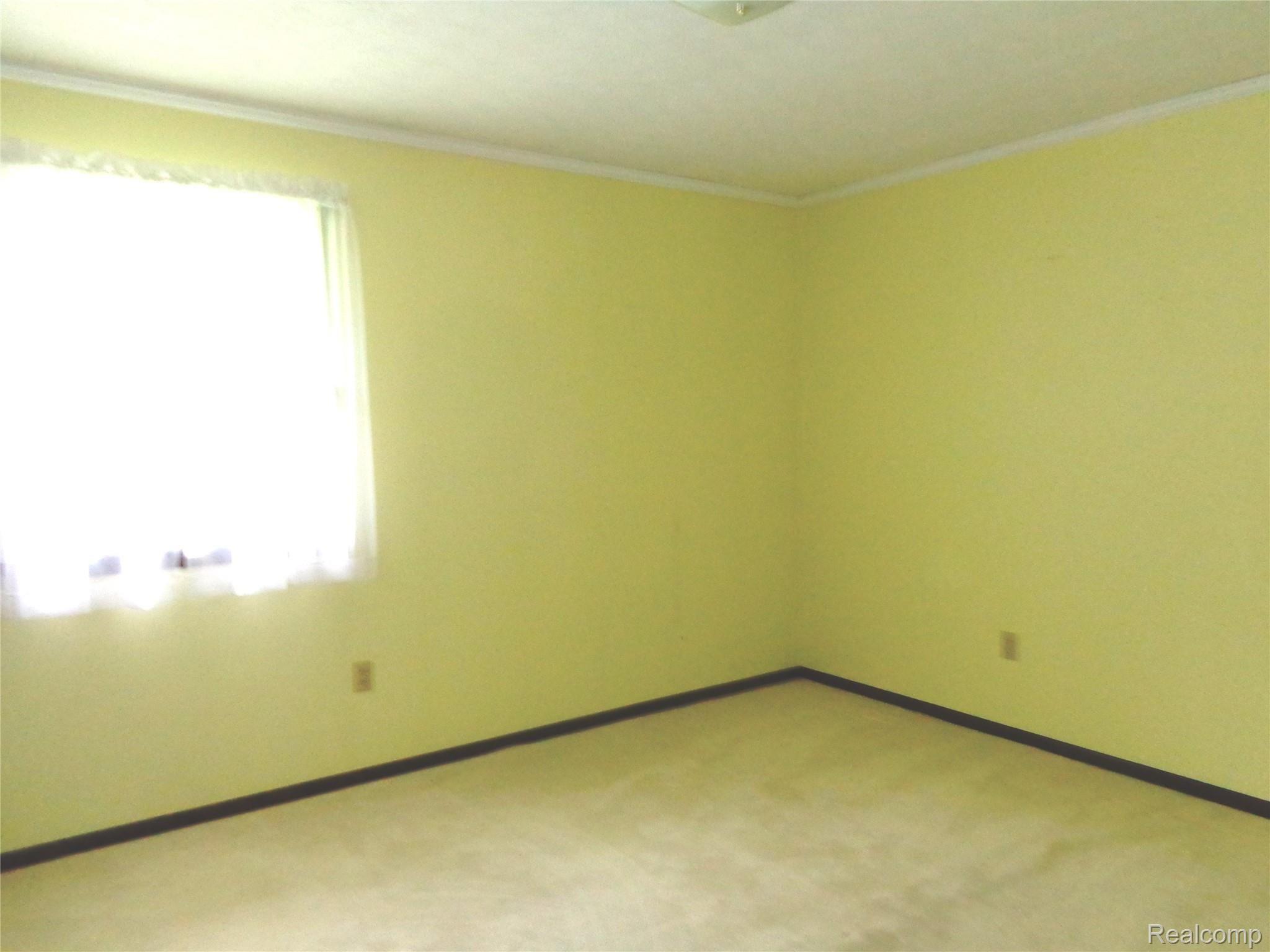 16901 English Road Manchester, MI 48158 - Photo 12 of 42 DSC01030 - Copy.JPG