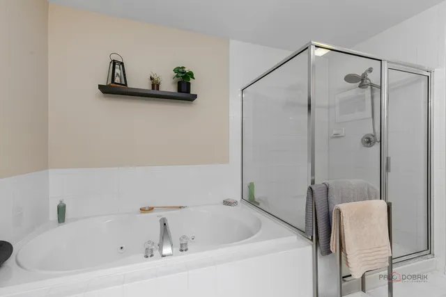 $655,900 | 1316 South Christine Court, Vernon Hills, IL 60061