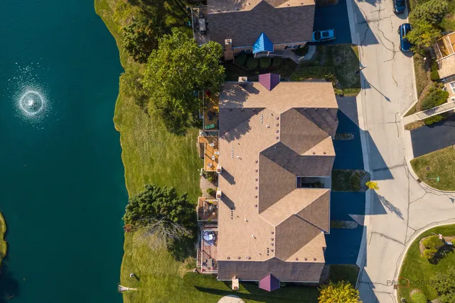 $655,900 | 1316 South Christine Court, Vernon Hills, IL 60061