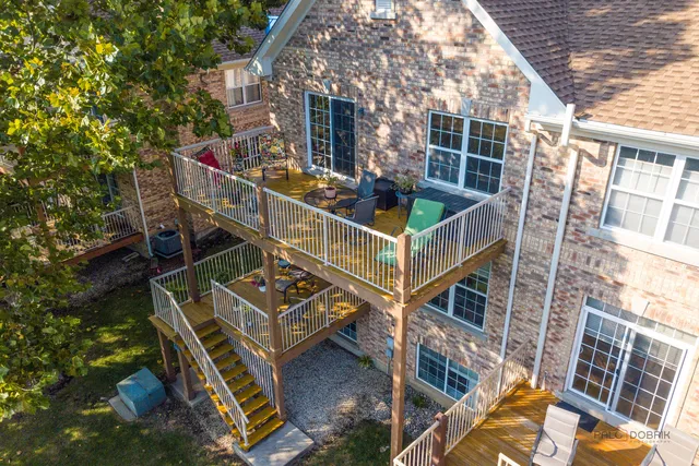 $655,900 | 1316 South Christine Court, Vernon Hills, IL 60061