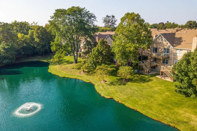 $655,900 | 1316 South Christine Court, Vernon Hills, IL 60061