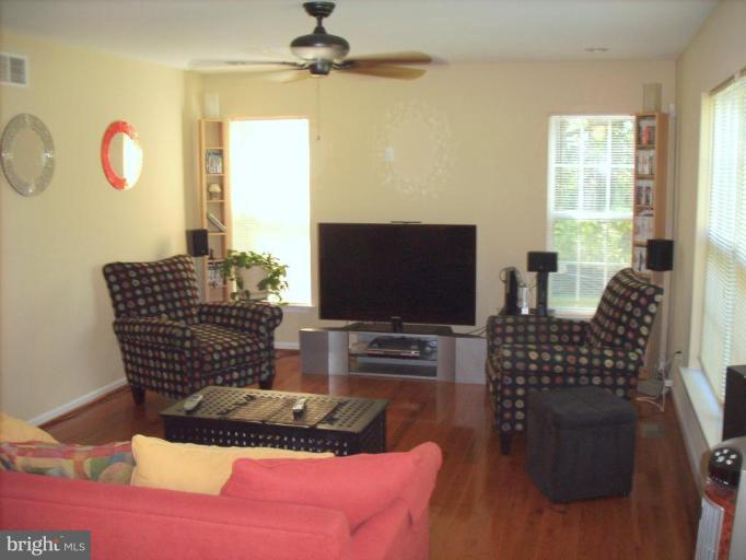 4418 Walnut Road Halethorpe, MD 21227 - Photo 12 of 30 Family Room