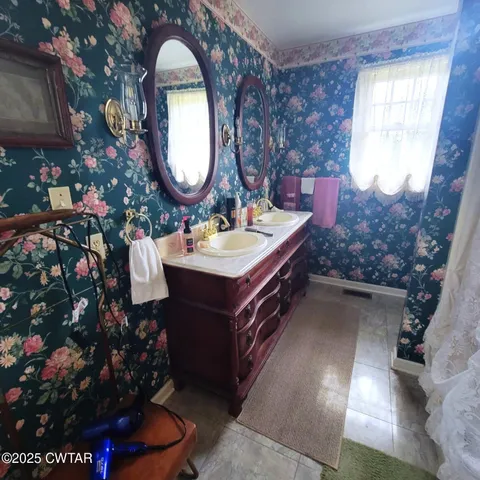 $550,000 | 14 Petty Lane, Trenton, TN 38382