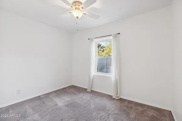 $2,900 | 2230 East Clarendon Avenue, Phoenix, AZ 85016