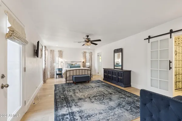 $2,900 | 2230 East Clarendon Avenue, Phoenix, AZ 85016