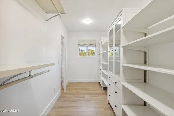 $2,900 | 2230 East Clarendon Avenue, Phoenix, AZ 85016