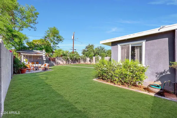 $2,900 | 2230 East Clarendon Avenue, Phoenix, AZ 85016