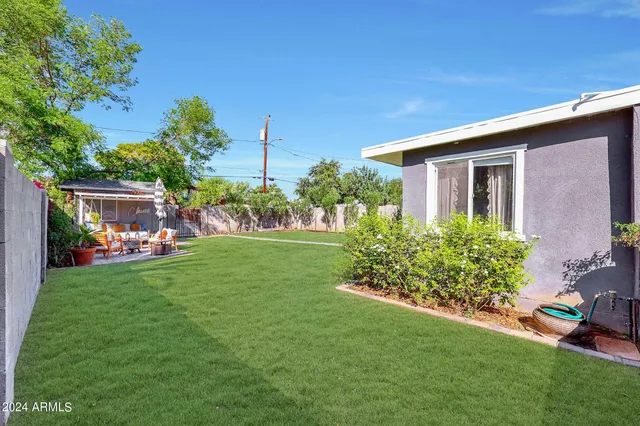 $3,000 | 2230 East Clarendon Avenue, Phoenix, AZ 85016