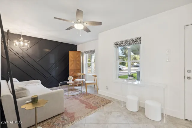 $3,000 | 2230 East Clarendon Avenue, Phoenix, AZ 85016