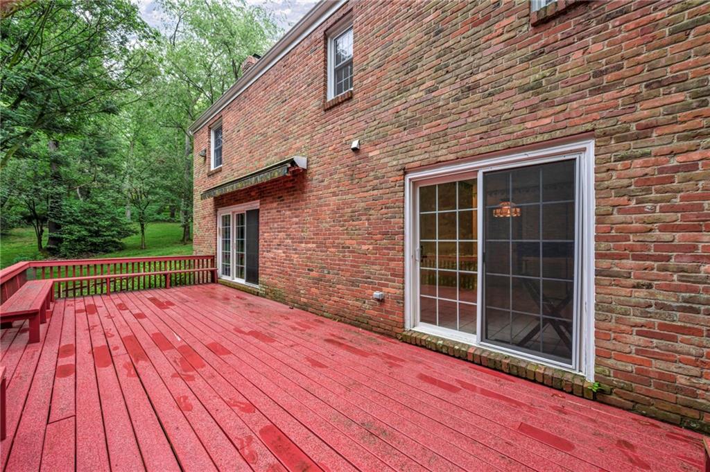 935 Field Club Road Pittsburgh, PA 15238 - Photo 7 of 35 Gallery Image 7