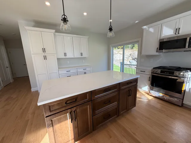 $831,400 | 2 Kinsman Lane, Windham, NH 03087