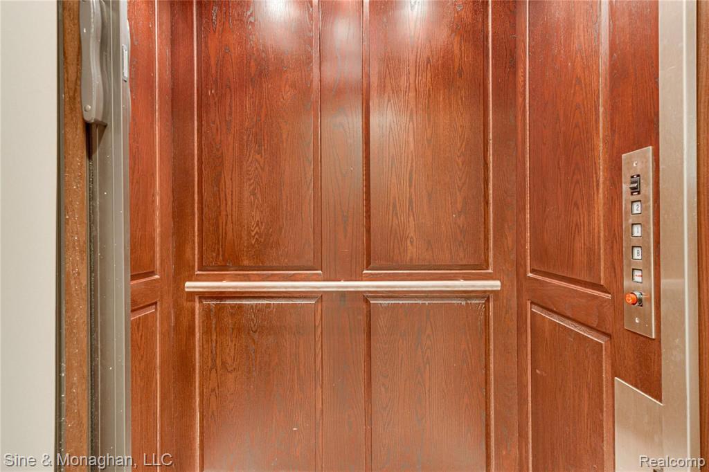 45 Roslyn Road Grosse Pointe Shores, MI 48236 - Photo 55 of 88