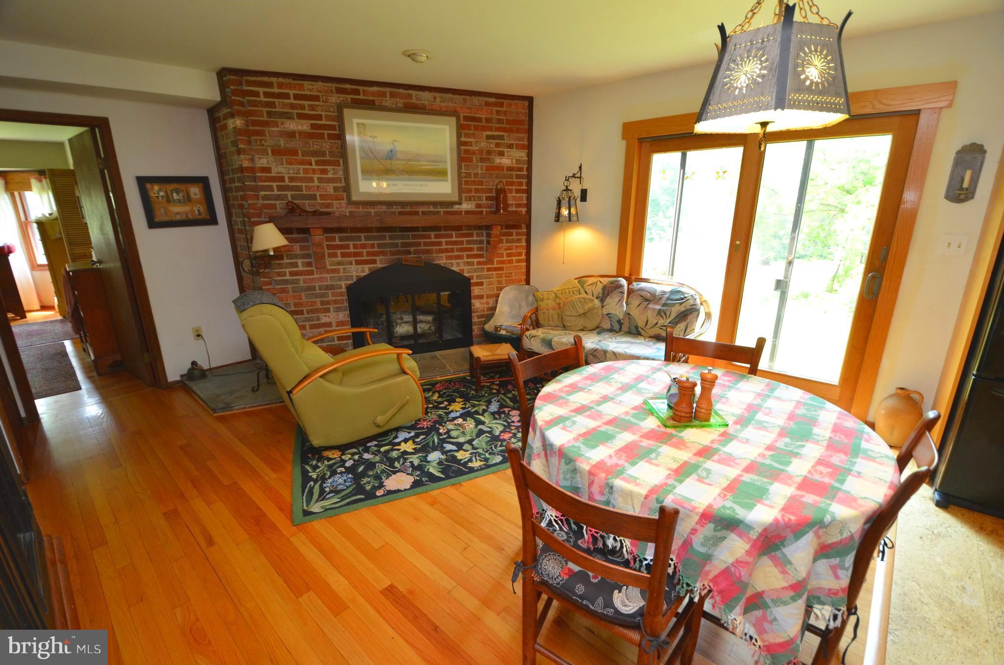 121 Deale Road Tracys Landing, MD 20779 - Photo 6 of 30 Family Room