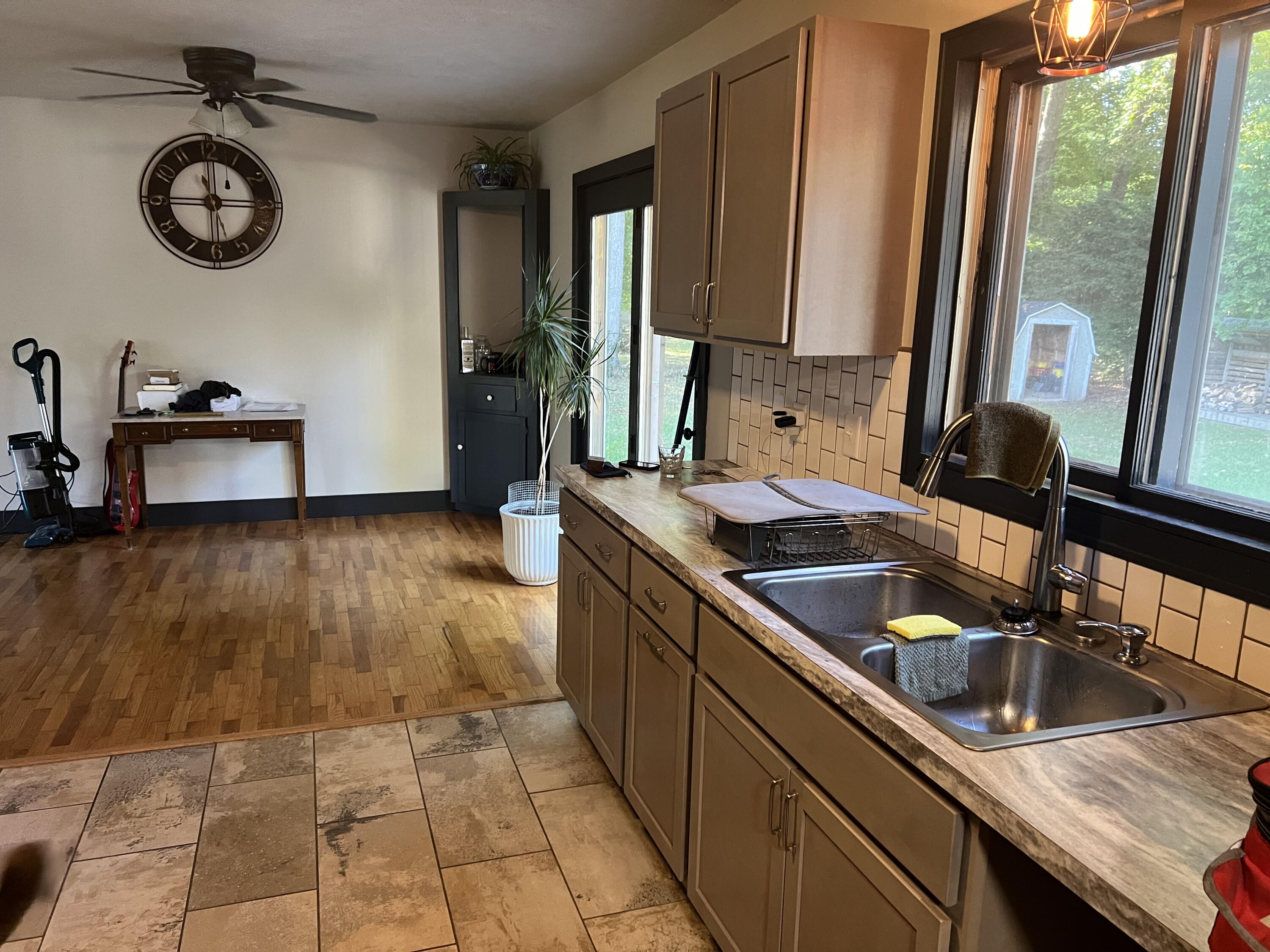 11834 West Carson City Road Greenville, MI 48838 - Photo 9 of 30 IMG_7131