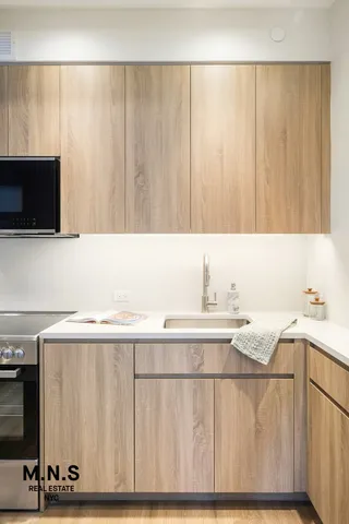 $3,220 | 19 Rockwell Place, Unit 4D | Fort Greene