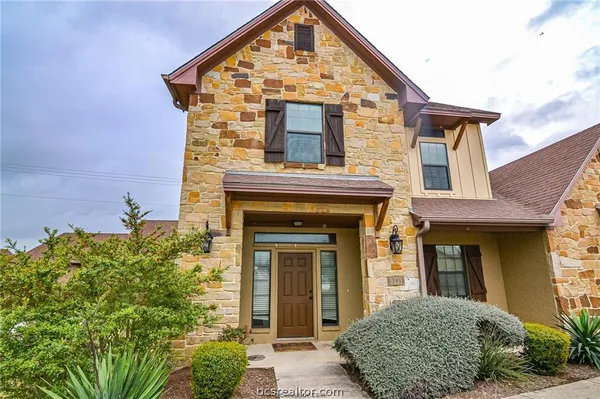 $600 | 3221 Sergeant Drive, College Station, TX 77845
