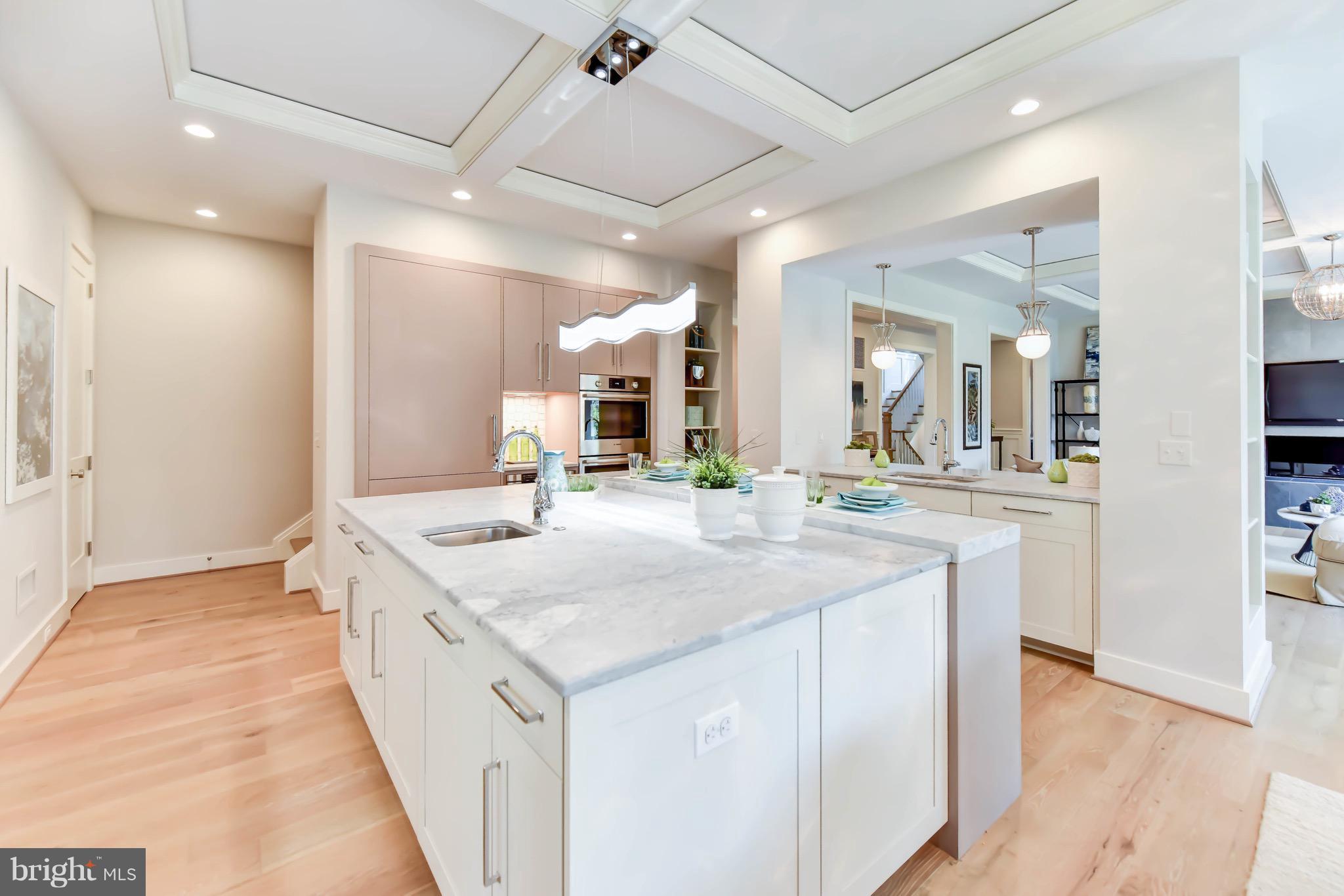 7109 Matthew Mills Road McLean, VA 22101 - Photo 7 of 30 Kitchen
