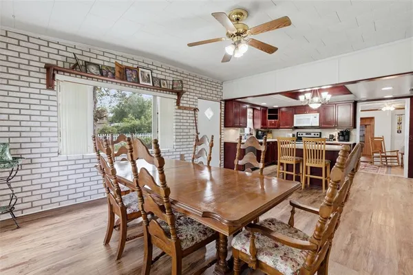 $275,000 | 935 North Florida Avenue, DeLand, FL 32720